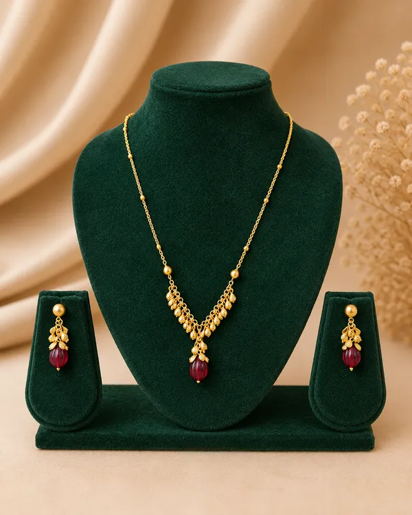 Gold_Chain_Necklace_With_Ruby_Melon_Drop_Pendant