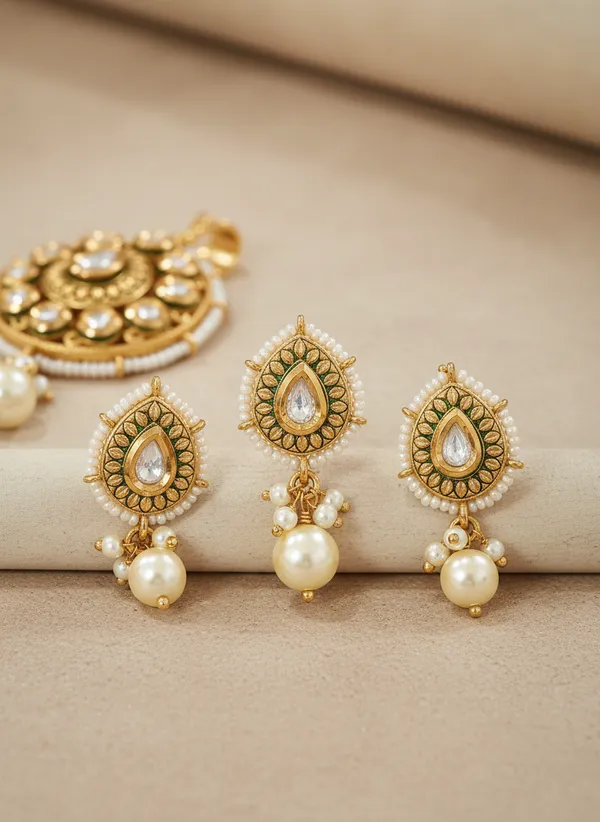 Kundan_Polki_Pendant_Set_With_Pearl_Drops