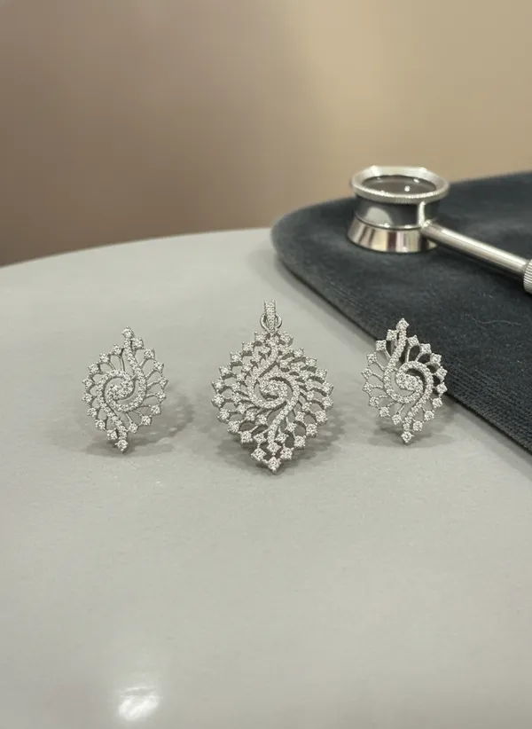 Silver_Paisley_Cz_Pendant_Set_With_Matching_Earrings