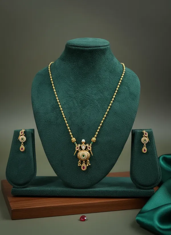 Antique_Gold_Parrot_Necklace_Set_With_Ruby_And_Emerald_Stones