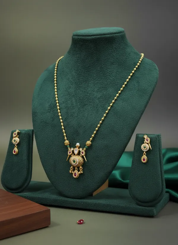 Antique_Gold_Parrot_Necklace_Set_With_Ruby_And_Emerald_Stones