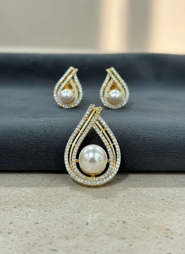 Gold_Teardrop_Pearl_Pendant_Set_With_Cz_Border