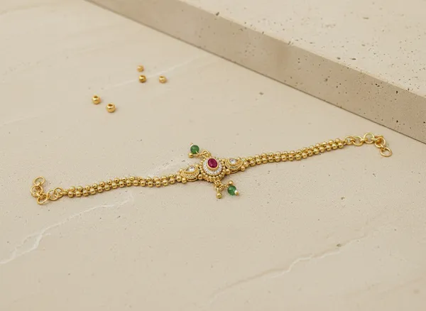 Antique_Gold_Bracelet_With_Ruby_Oval_Centrepiece