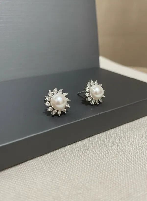 Silver_Premium_Pearl_Sunburst_Stud_Earrings