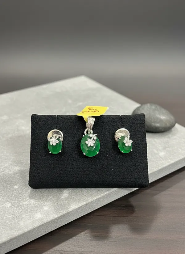 Vibrant_Green_Oval_Cz_Floral_Pendant_Set