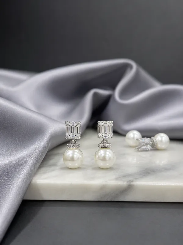 Baguette_Premium_Cz_And_Pearl_Drop_Earrings