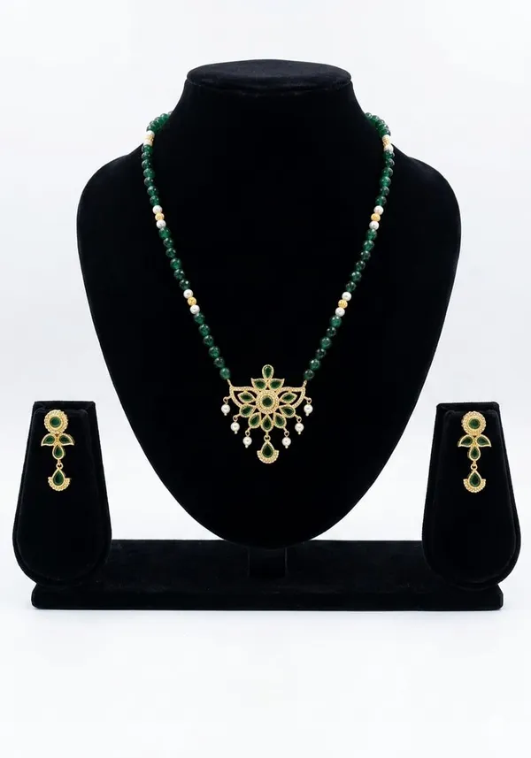 Green_Onyx_Pearl_Bead_Cz_Golden_Pendant_Necklace_Set_For_Women