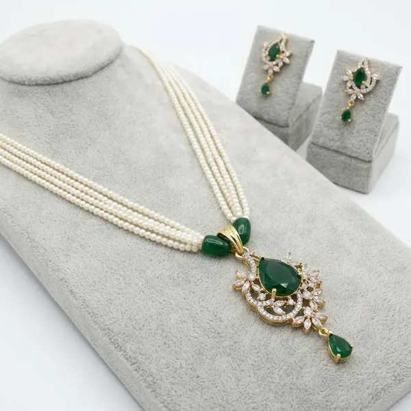 White_Pearl_Bead_Multi-Strand_Green_Stone_Pendant_Necklace_Set_For_Women