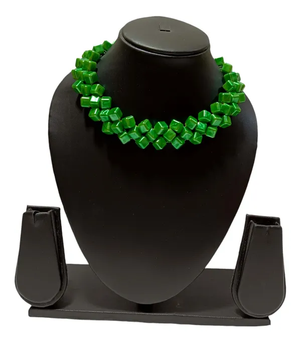 Parrot_Green_Beaded_Necklace_And_Earrings_Set_Adjustable_Cord_Style_Jewellery_For_Women
