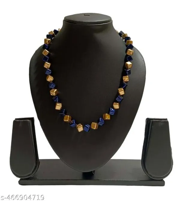Brass_Gold_And_Navy_Blue_Square_Single_Line_Jewellery_Set_For_Women