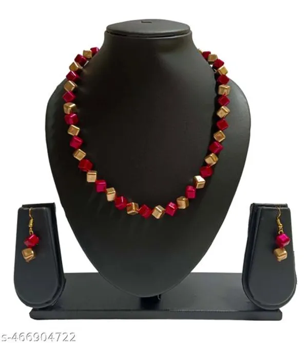 Dark_Red_Square_Single_Line_Berry_Jewellery_Set_For_Women