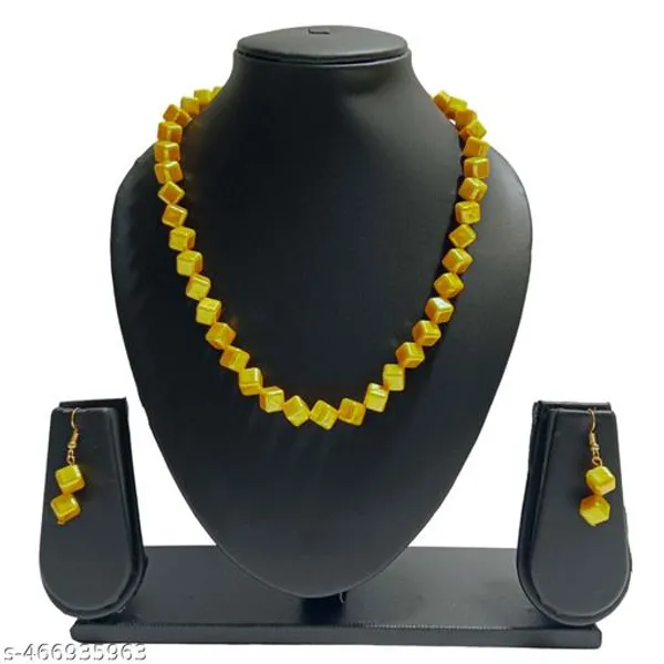 Yellow_Square_Single_Line_Jewellery_Set_For_Women