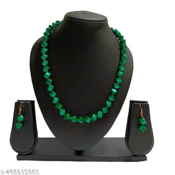 Green_Square_Single_Line_Jewellery_Set_For_Women