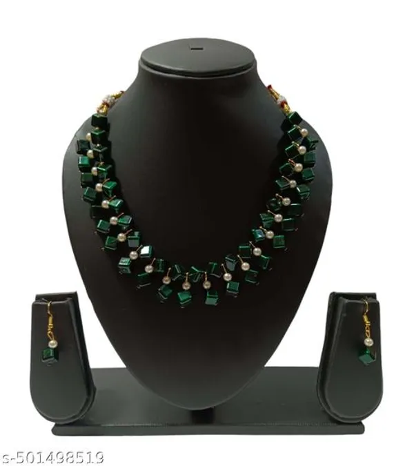 Dark_Green_Handmade_Pearl_Jewellery_Set_For_Women