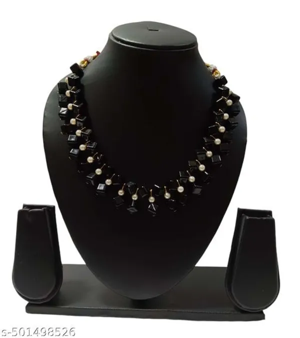 Black_Handmade_Pearl_Jewellery_Set_For_Women