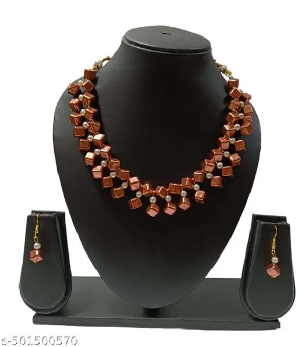 Brown_Handmade_Pearl_Jewellery_Set_For_Women