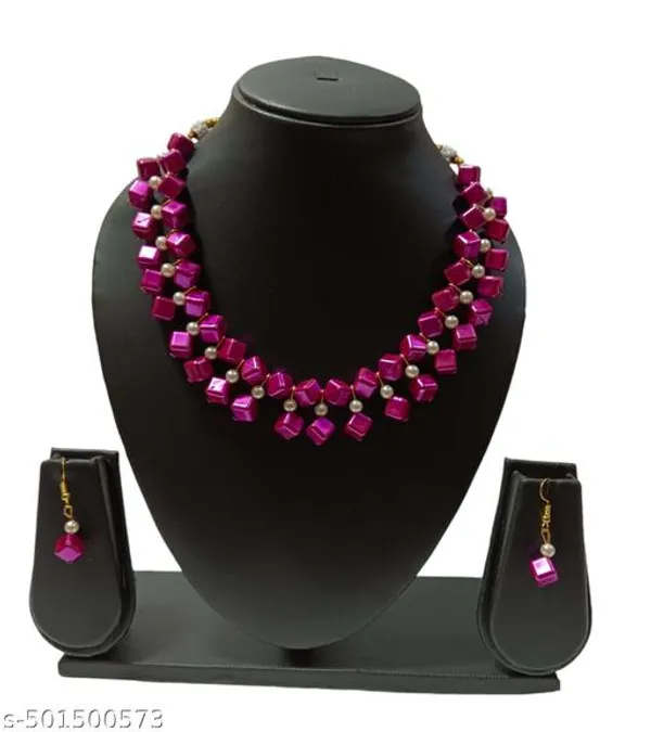 Pink_Handmade_Pearl_Jewellery_Set_Magentae_For_Women