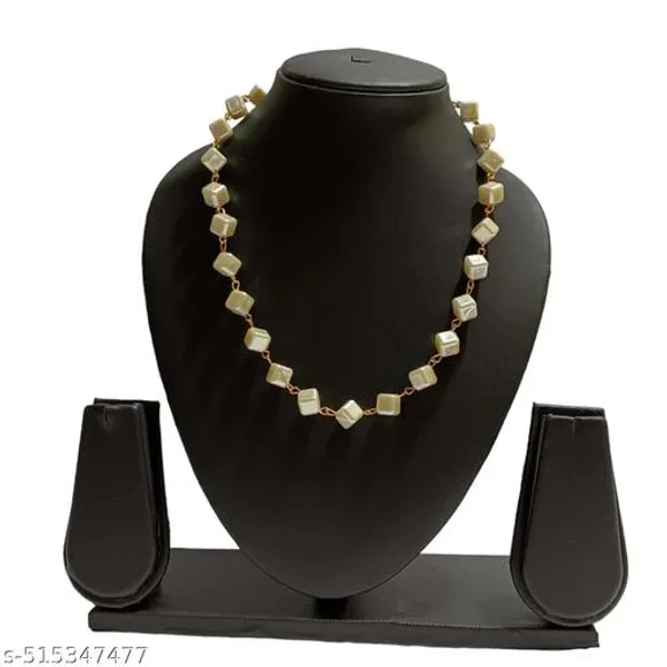 White_Square_Traditional_Jewellery_Set_Off_For_Women