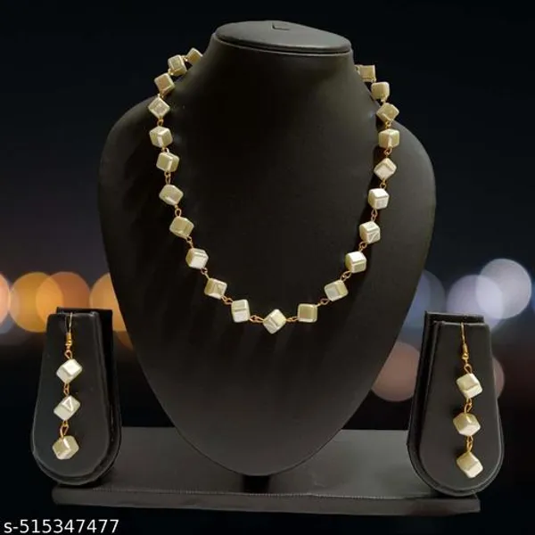 White_Square_Traditional_Jewellery_Set_Off_For_Women