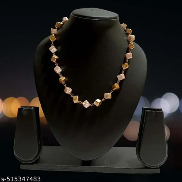 Gold_Square_Traditional_Jewellery_Set_Brss_Cream_For_Women