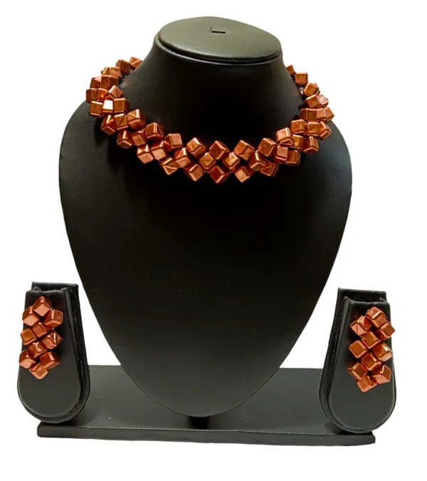 Light_Brown_Square_Necklace_AAnd_Earring