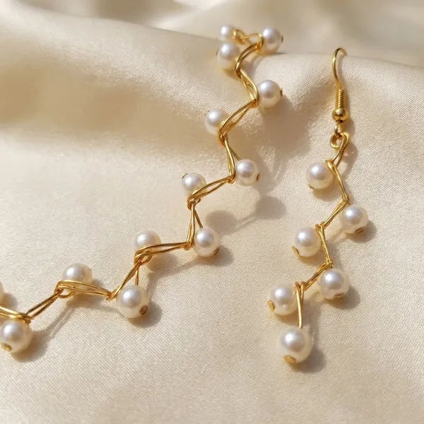 White_Lattest_Women_Jewellery_Set_For_Women