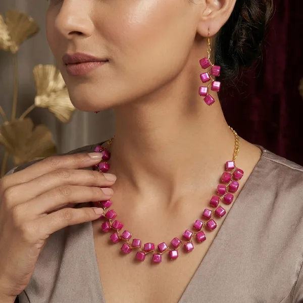 Purple_Zigzag_Handmade_Weight_Party_Wear_Pearl_Beads_Jewellery_Set_M_For_Women
