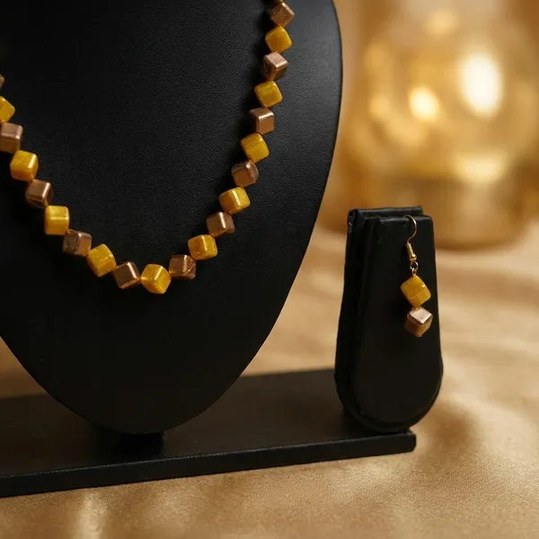 Yellow_Square_Single_Line_Jewellery_Set_For_Women