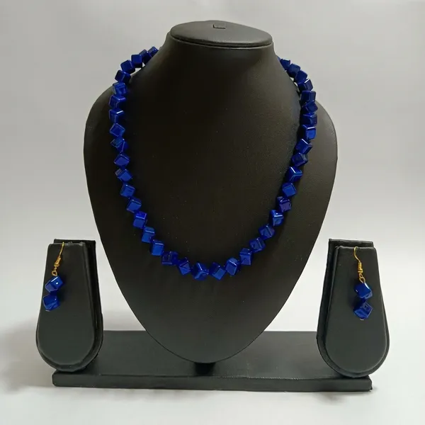 Navy_Blue_Square_Single_Line_Jewellery_Set_For_Women