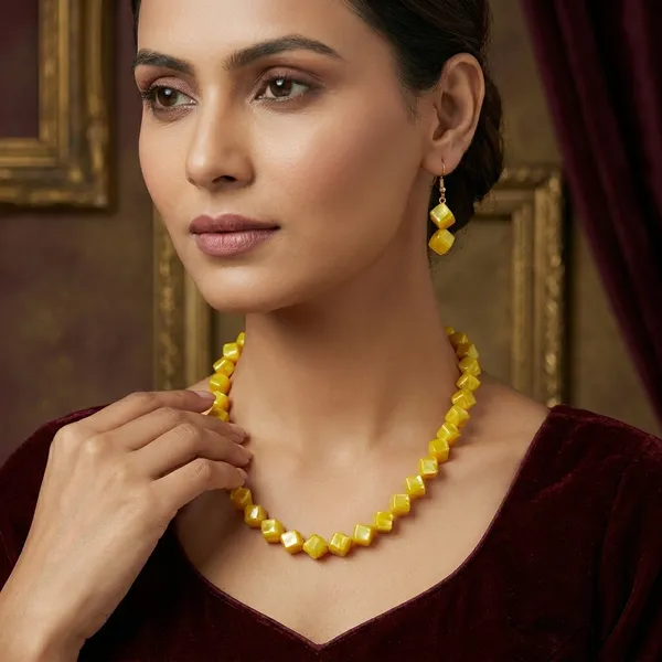 Yellow_Square_Single_Line_Jewellery_Set_For_Women