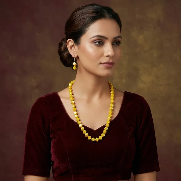 Yellow_Square_Single_Line_Jewellery_Set_For_Women