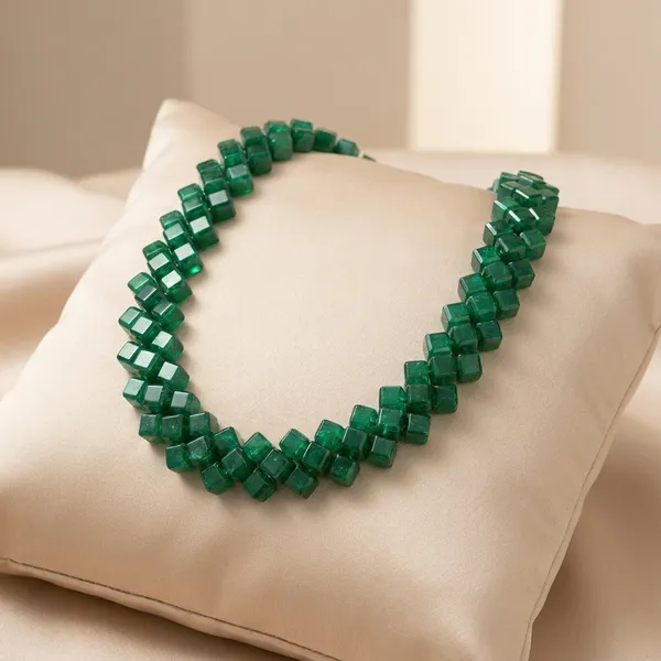 Emerald_Green_Geometric_Necklace_And_Earring_Set