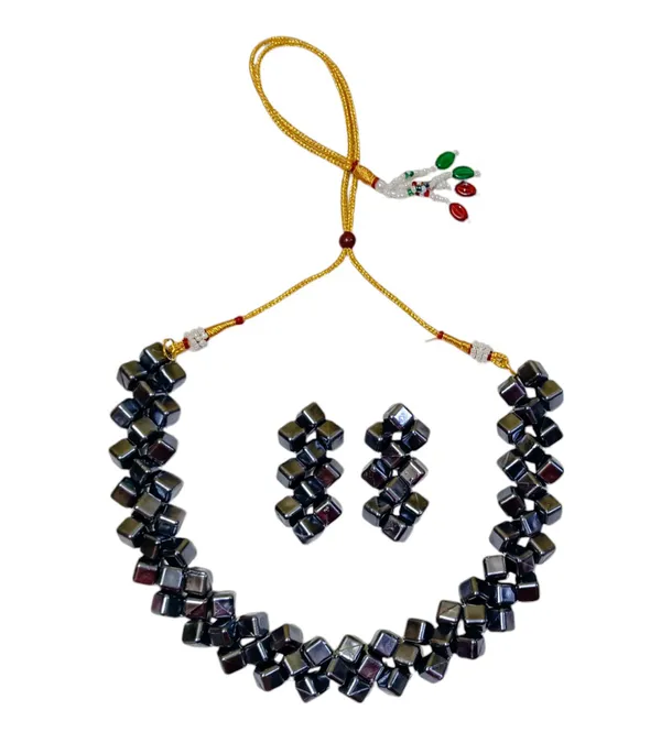 Grey_Square_Necklace_For_Women