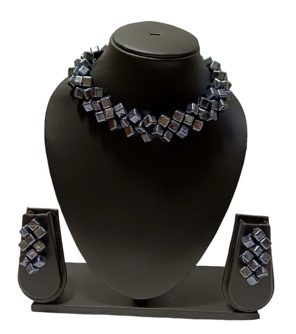 Grey_Square_Necklace_For_Women