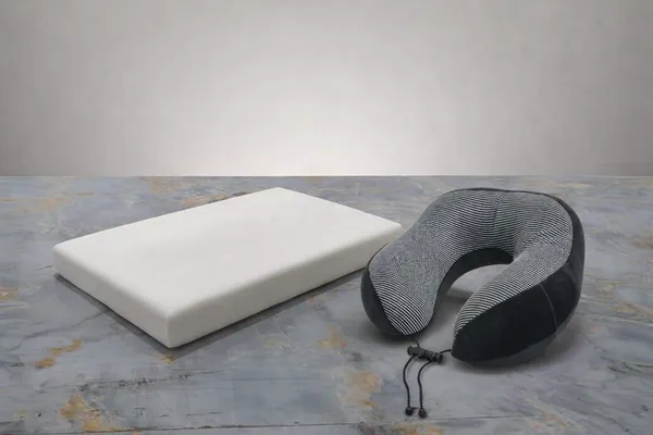 Premium_Memory_Foam_White_Deep_Sleep_Pillow_And_Travel_Neck_Pillow_(Pack_Of_2)