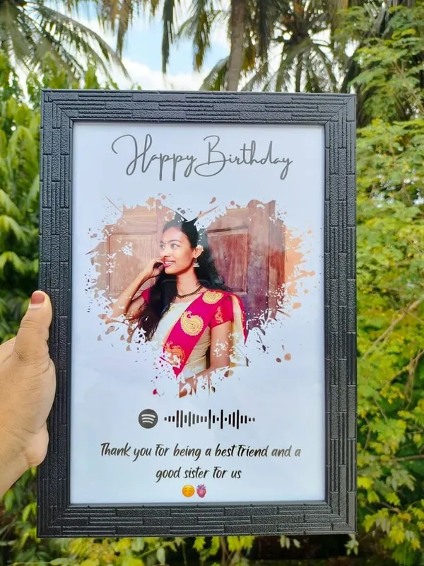 Personalized_Photo_Frame_With_Calendar_And_Collage_-_Premium_Wooden_Frame_For_Birthday,_Anniversary,_And_Special_Occasions