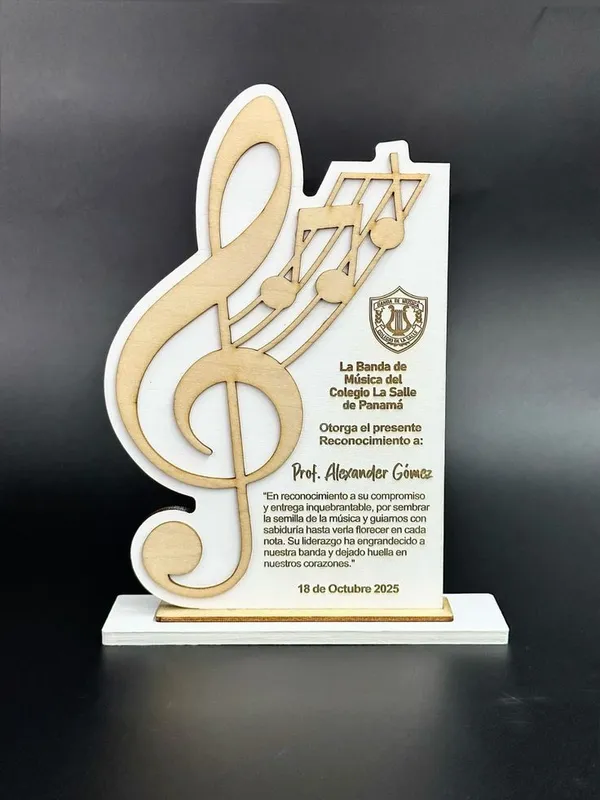Customized_Acrylic_Trophy_With_Star_Design_And_Crystal_Base