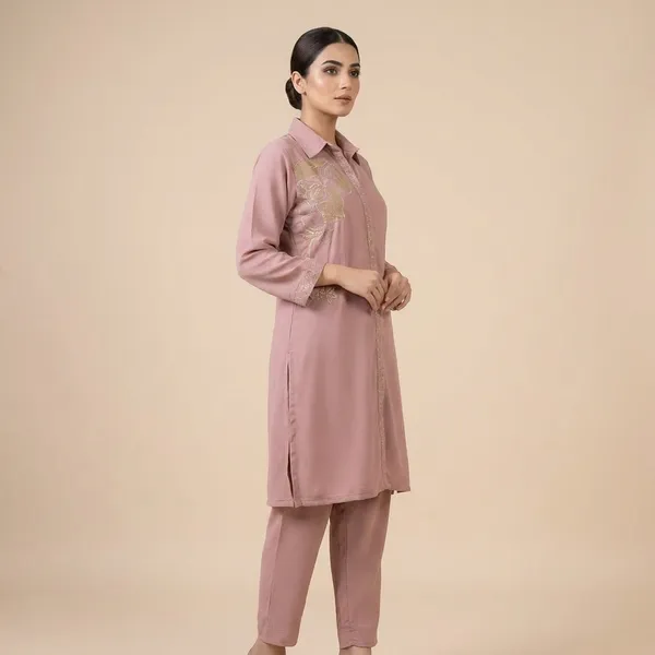 Pink_Premium_And_Elegant_Embroidered_Kurta_Set