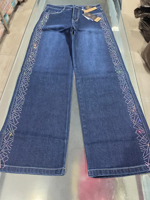 Women's_Wide-Leg_Denim_Jeans_With_Geometric_Embroidery