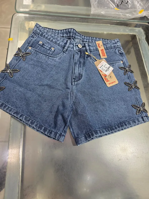 Stylish_Butterfly_Embellished_Denim_Shorts