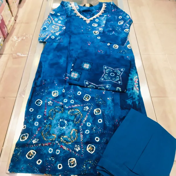 Blue_Premium_And_Elegant_Bandhani_Salwar_Suit_Set