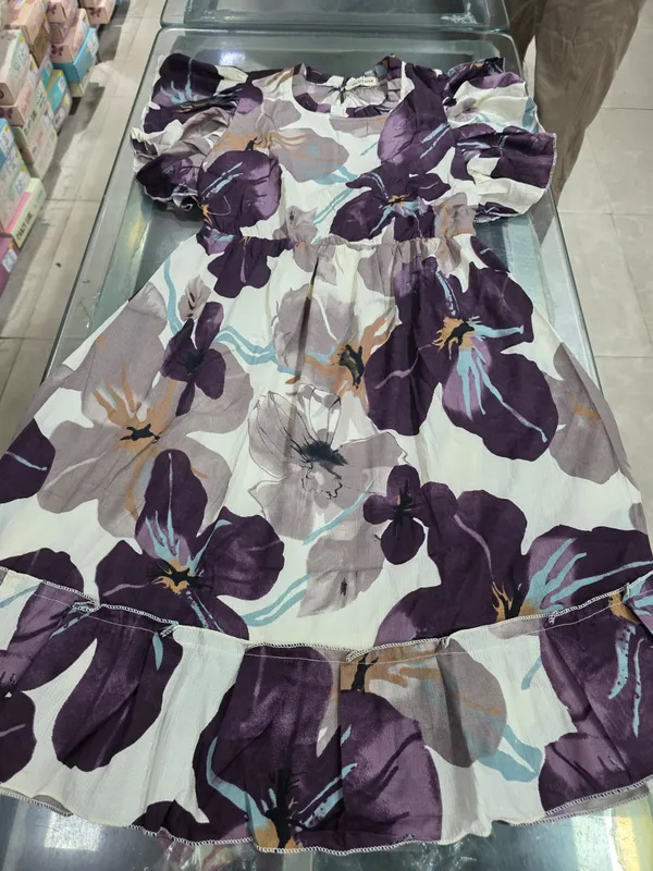 Floral_Print_Short_Sleeve_Dress_With_Zipper_Detail