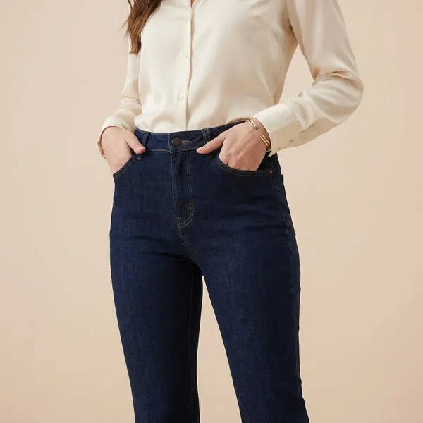 Black_Premium_And_Elegant_Wide_Leg_Flare_Pants