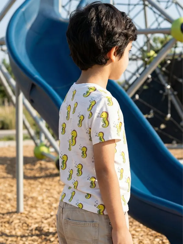 Boys_Organic_Cotton_Single_Jersey_Short_Sleeve_Seahorse_All_Over_Print_T_Shirt_White
