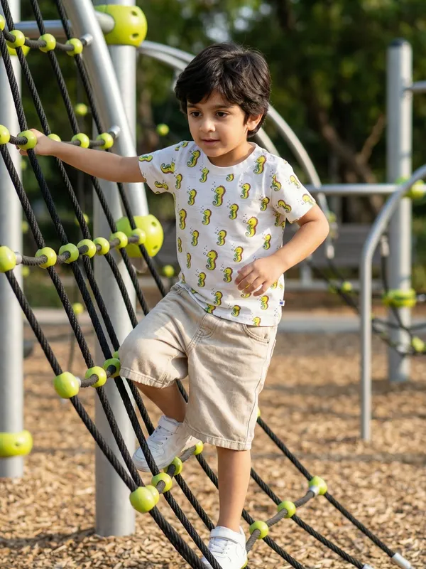 Boys_Organic_Cotton_Single_Jersey_Short_Sleeve_Seahorse_All_Over_Print_T_Shirt_White