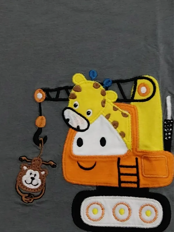 Boys_Organic_Cotton_Single_Jersey_Short_Sleev_Giraffe_On_Crane_Applique_T_Shirt_Grey