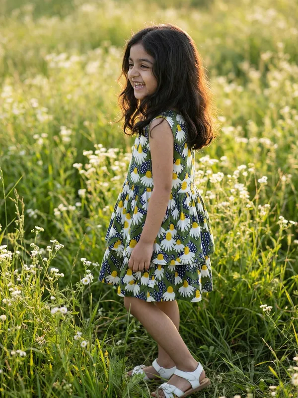 Girls_Organic_Cotton_Poplin_Sleevless_Flower_All_Over_Print_Dress_Navy