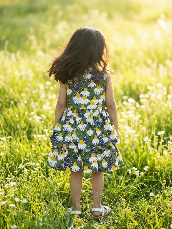 Girls_Organic_Cotton_Poplin_Sleevless_Flower_All_Over_Print_Dress_Navy