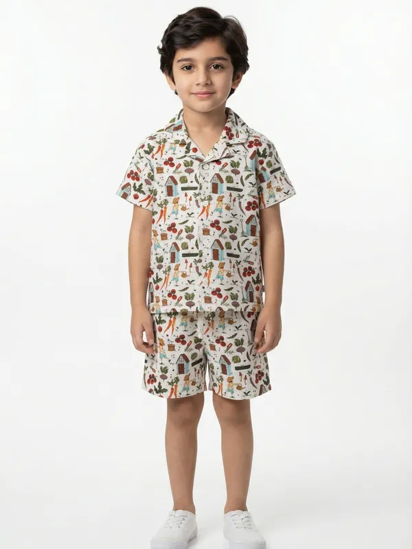 Boys_Organic_Cotton_Single_Jersey_Short_Sleeve_All_Over_Print_Shirt_And_Shorts_Set_White_And_Green