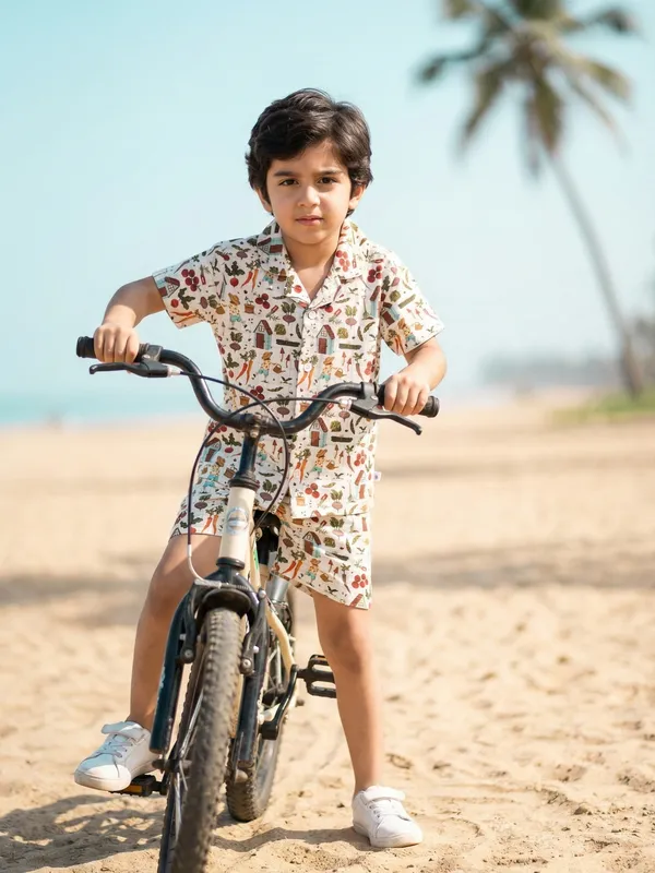 Boys_Organic_Cotton_Single_Jersey_Short_Sleeve_All_Over_Print_Shirt_And_Shorts_Set_White_And_Green